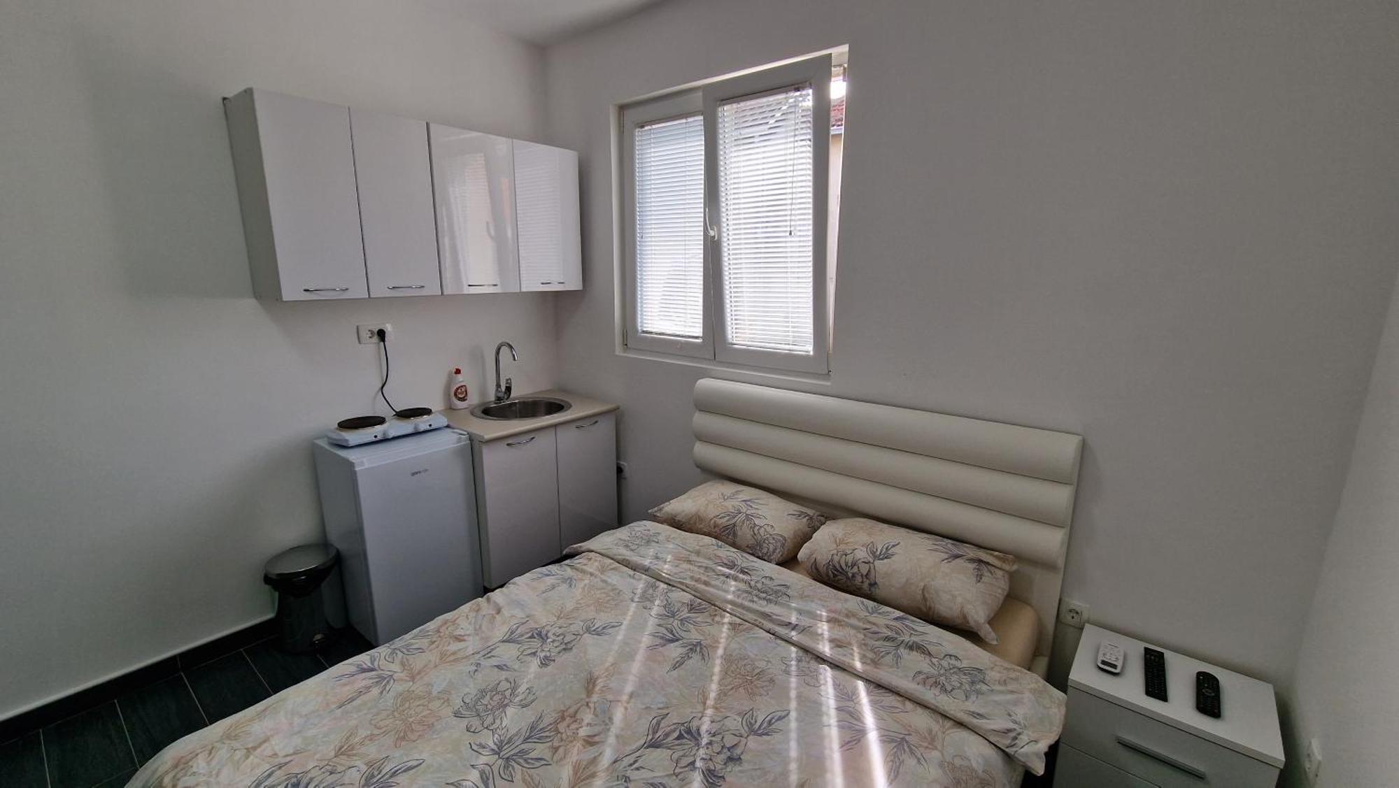 Apartman Tolosi Podgorica Esterno foto